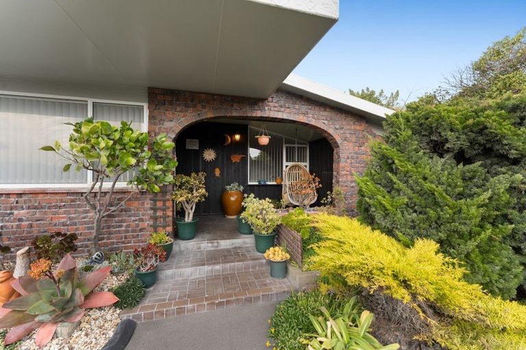 Photo of property in 1 Pacific Road, North New Brighton, Christchurch, 8083