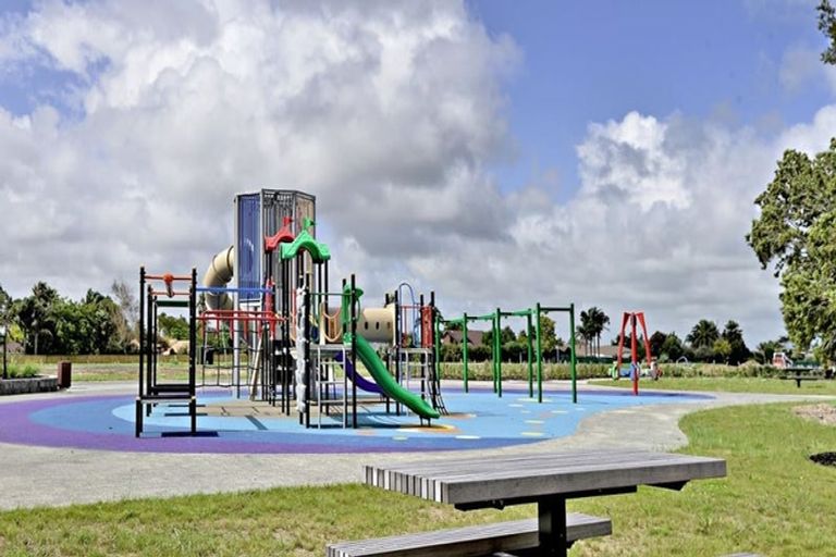 Photo of property in 92 Te Napi Drive, Takanini, 2112