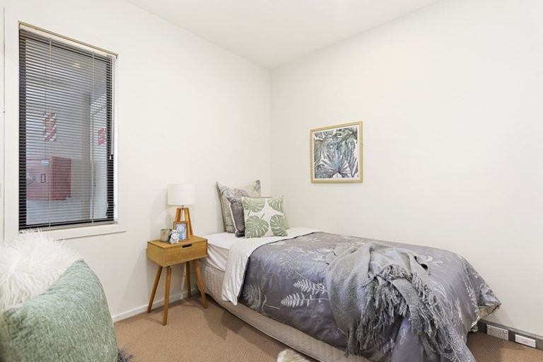 Photo of property in Atrium Towers, 7j/154 The Terrace, Wellington Central, Wellington, 6011