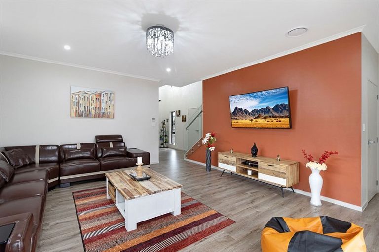 Photo of property in 7a Woodvale Road, Glen Eden, Auckland, 0602