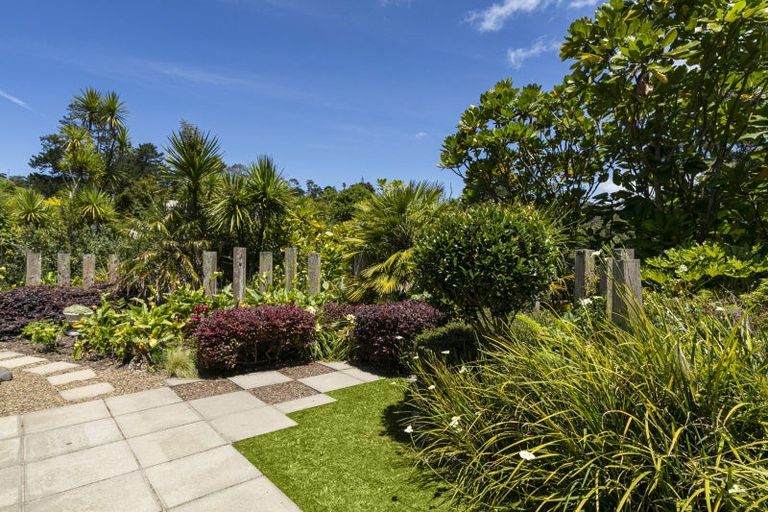 Photo of property in 41 Isobel Road, Greenhithe, Auckland, 0632