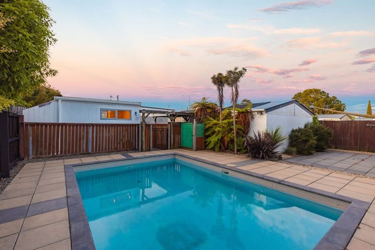 Photo of property in 120 Farrington Avenue, Bishopdale, Christchurch, 8053