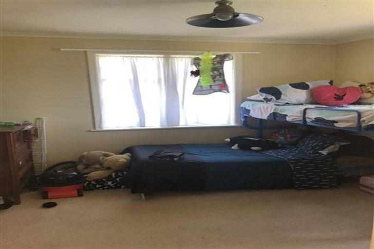 Photo of property in 12 Rintoul Grove, Stokes Valley, Lower Hutt, 5019