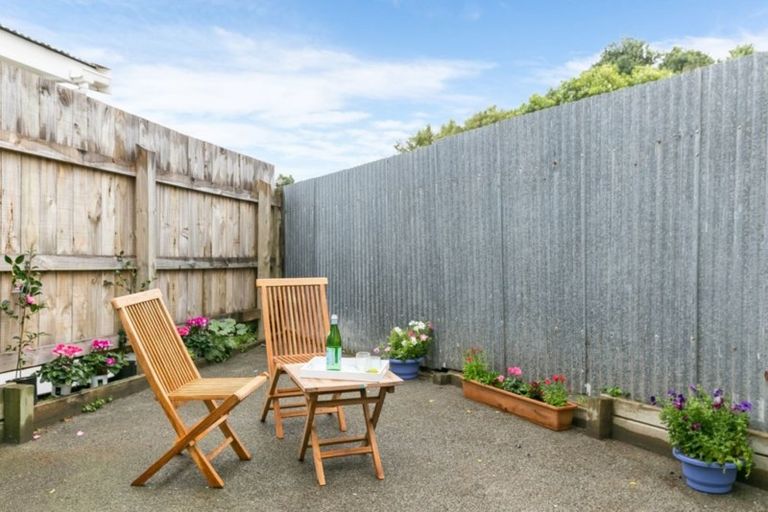 Photo of property in 54a Strathavon Road, Miramar, Wellington, 6022