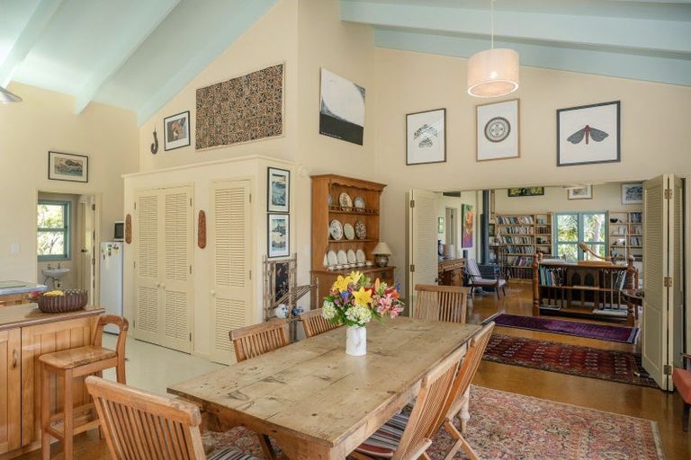 Photo of property in 206 Colville Road, Coromandel, 3584