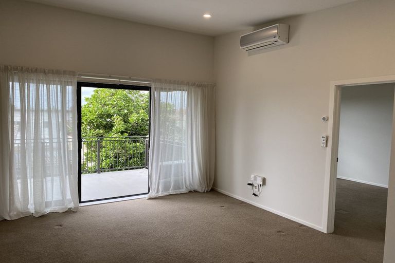 Photo of property in 4/3 Woolfield Road, Papatoetoe, Auckland, 2025