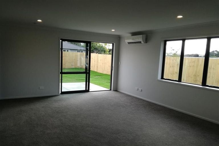 Photo of property in 32 Regis Park Drive, Pukekohe, 2120