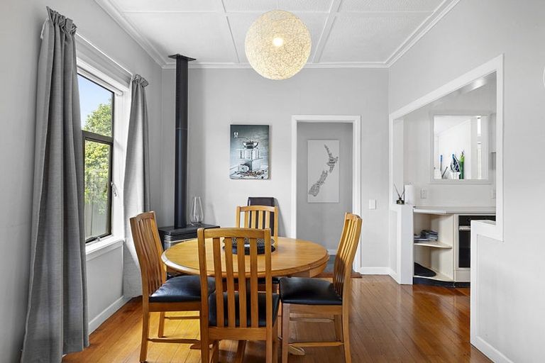 Photo of property in 166 Lemon Street, Strandon, New Plymouth, 4312