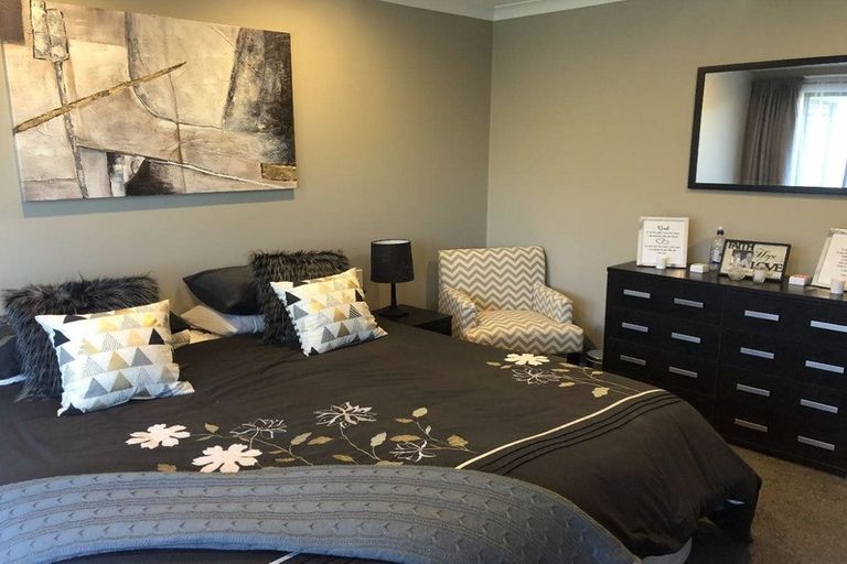 Photo of property in 64 Watkins Drive, Rangiora, 7400