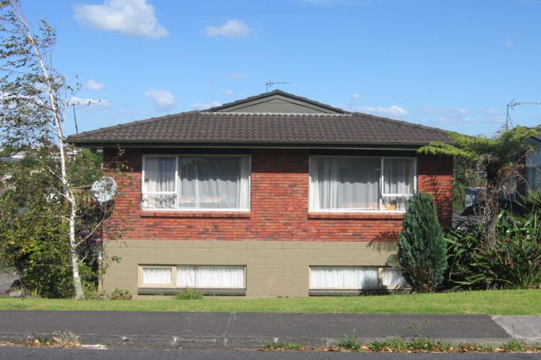 Photo of property in 2/39 Woodcote Drive, Glenfield, Auckland, 0629
