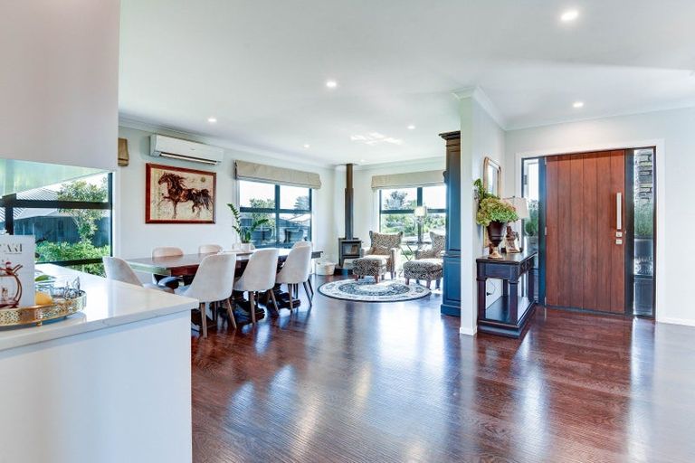 Photo of property in 23 Tirimoana Place, Otamatea, Whanganui, 4501