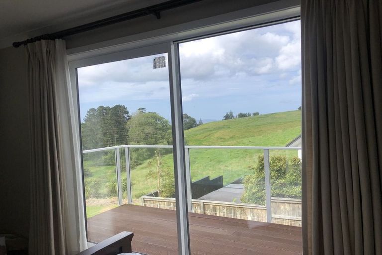 Photo of property in 31 Bounty Road, Long Bay, Auckland, 0630