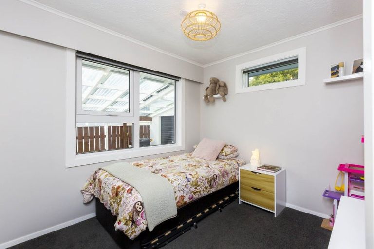 Photo of property in 46 Holdsworth Avenue, Trentham, Upper Hutt, 5018