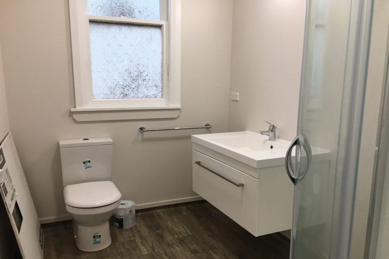 Photo of property in 8 Kenwyn Terrace, Newtown, Wellington, 6021