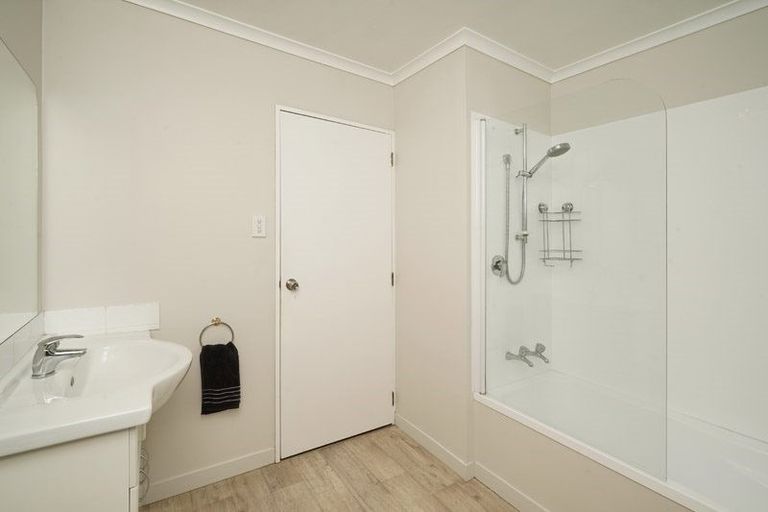 Photo of property in 1/40 Wilson Street, Islington, Christchurch, 8042