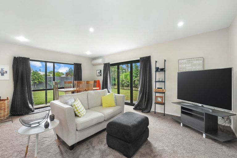 Photo of property in 27 Morris Road, Amberley, 7410