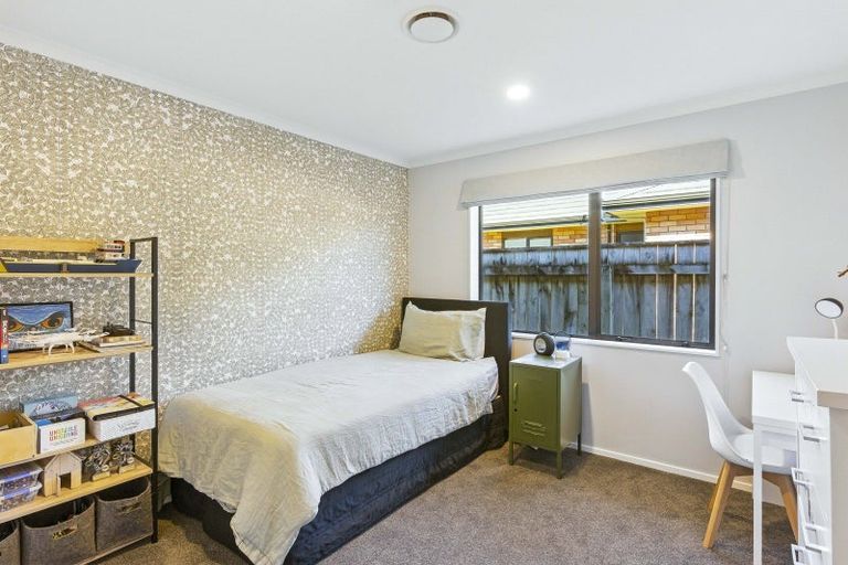 Photo of property in 10 Cottonwood Close, Paraparaumu Beach, Paraparaumu, 5032