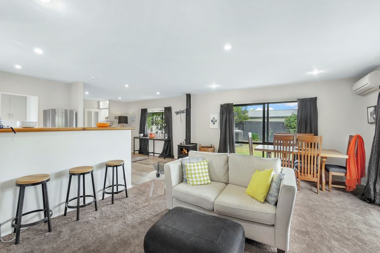 Photo of property in 27 Morris Road, Amberley, 7410