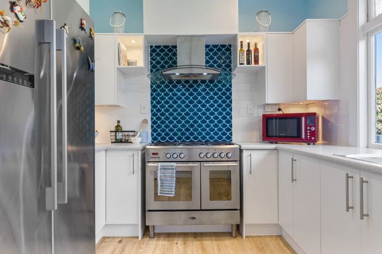 Photo of property in 40 North Parade, Richmond, Christchurch, 8013