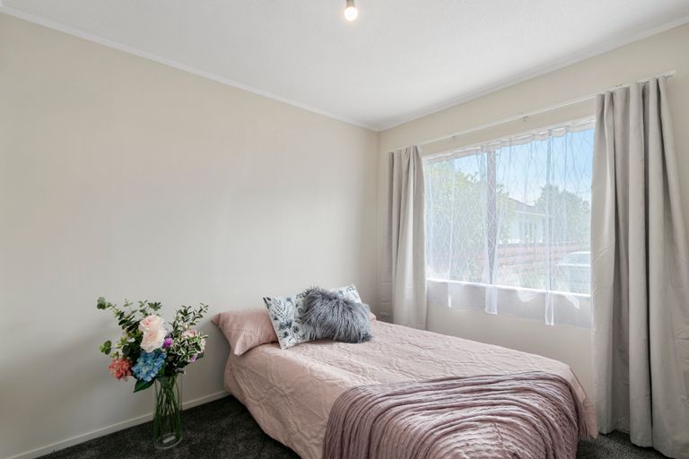 Photo of property in 98a Reynolds Street, Taita, Lower Hutt, 5011