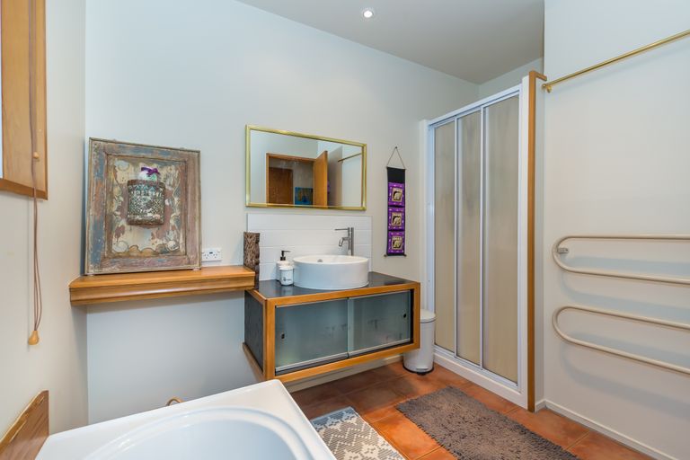 Photo of property in 107 Mount Pleasant Road, Mount Pleasant, Christchurch, 8081