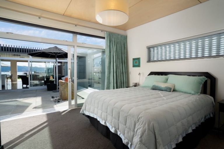 Photo of property in 12 Kurapoto Lane, Rainbow Point, Taupo, 3330