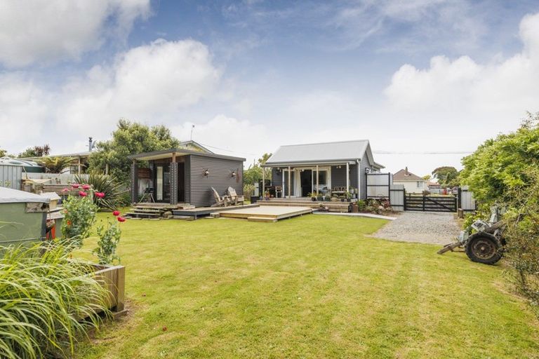 Photo of property in 17 Tyne Street, Rongotea, 4476