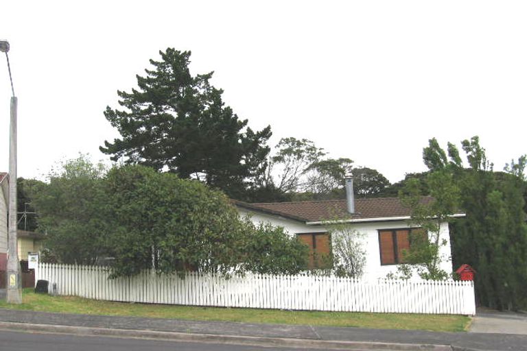 Photo of property in 10 Thistledew Place, Bayview, Auckland, 0629