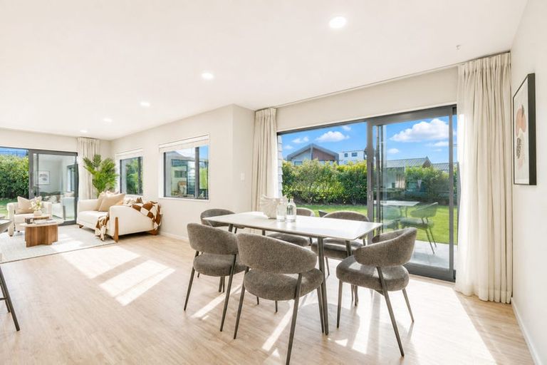 Photo of property in 21 Vintry Drive, Huapai, Kumeu, 0810