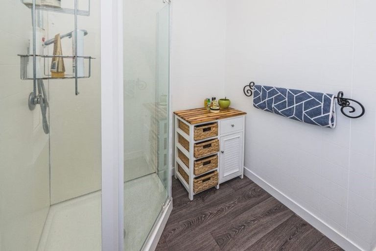 Photo of property in 2 Moore Avenue, Tawhero, Whanganui, 4501