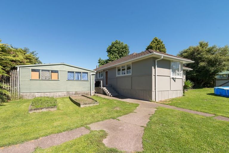 Photo of property in 19 Island View Road, Western Heights, Rotorua, 3015