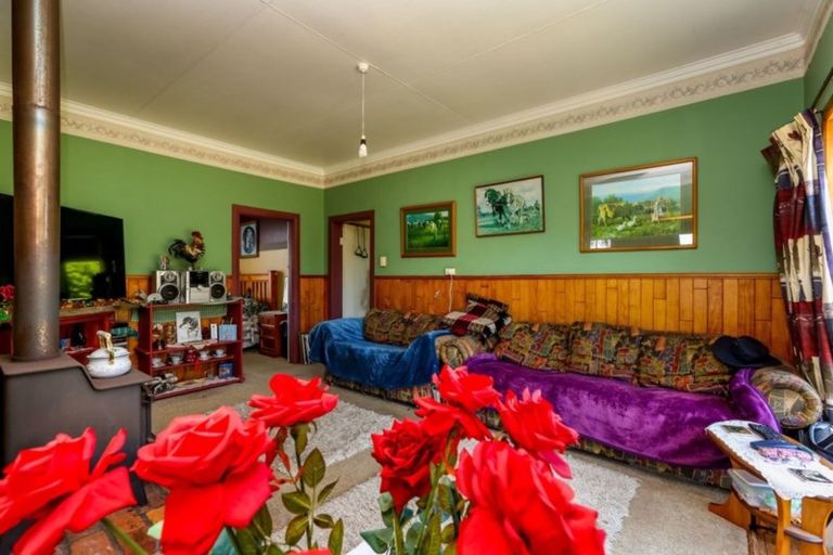 Photo of property in 185 Tasman Street, Opunake, 4616