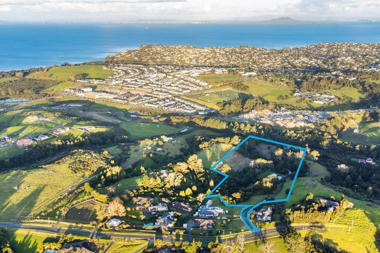 Photo of property in 106 Vaughans Road, Long Bay, Albany, 0792