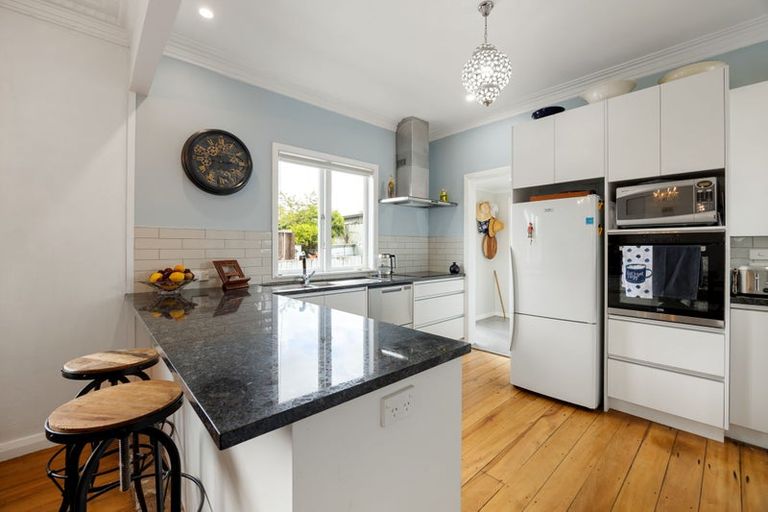 Photo of property in 202 Mandeno Street, Te Awamutu, 3800