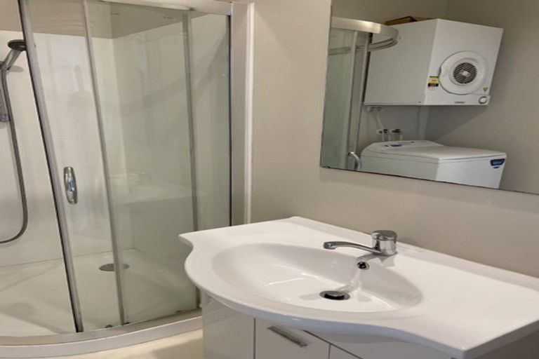 Photo of property in 3/83 Austin Street, Mount Victoria, Wellington, 6011