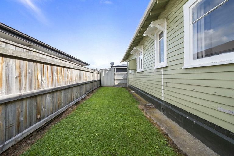 Photo of property in 14 Sandilands Street, Feilding, 4702