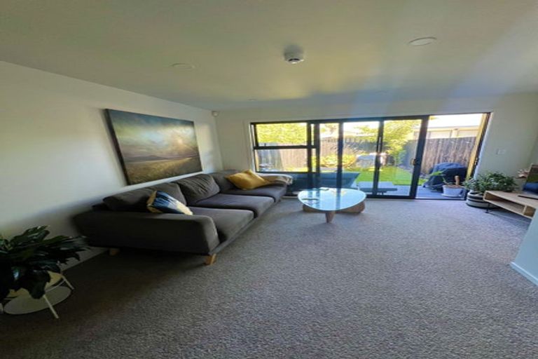 Photo of property in 9/20 Moor Avenue, Te Atatu Peninsula, Auckland, 0610