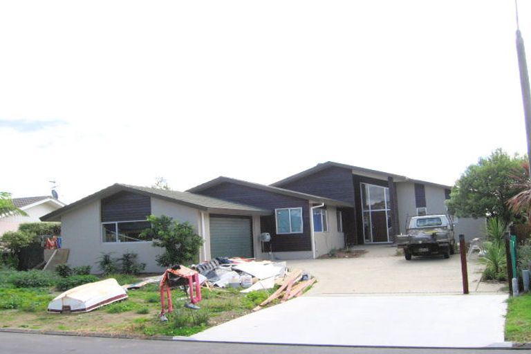 Photo of property in 6 Indus Place, Half Moon Bay, Auckland, 2012