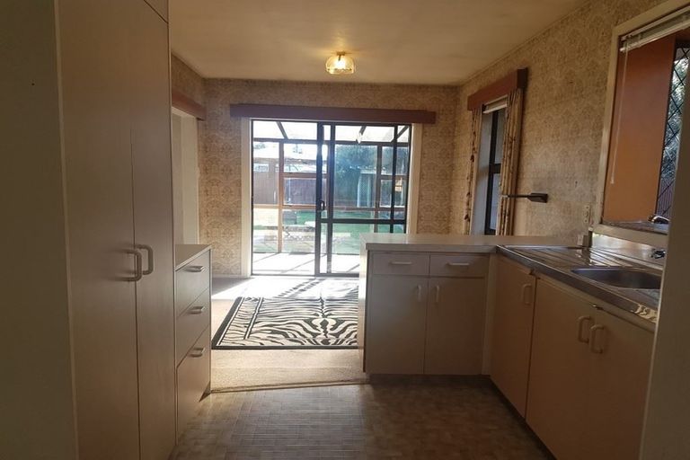 Photo of property in 22 Woodend Road, Woodend, 7610