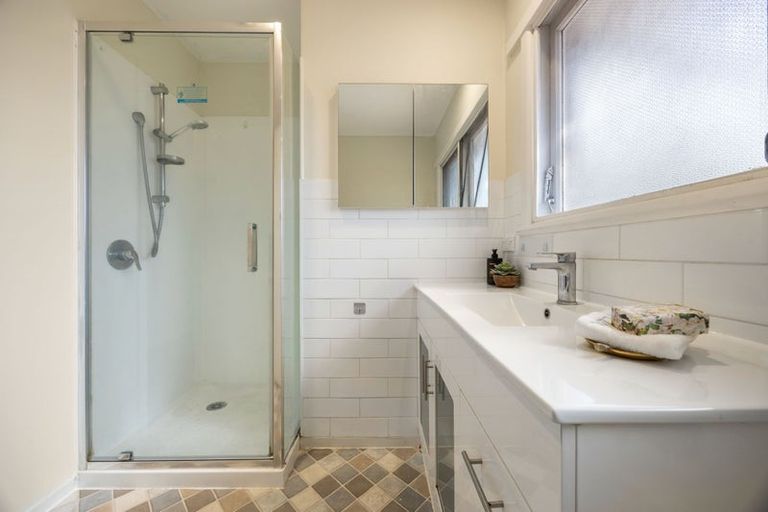 Photo of property in 16 Helena Road, Hillcrest, Hamilton, 3216