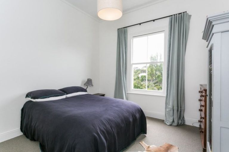 Photo of property in 19 May Avenue, Hospital Hill, Napier, 4110