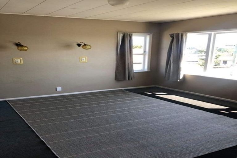 Photo of property in 163 St Heliers Road, Saint Heliers, Auckland, 1071