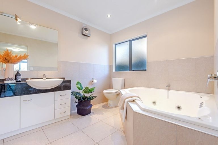 Photo of property in 150 Park Road, West End, Palmerston North, 4410