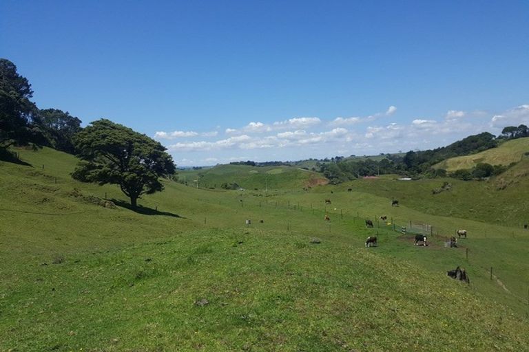 Photo of property in 34 Cemetery Road, Pollok, 2684