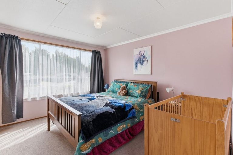 Photo of property in 28 Newcastle Street, Riversdale, 9776