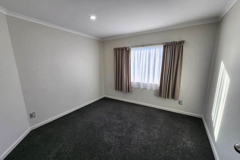 Photo of property in 37a Simpson Road, Ranui, Auckland, 0612