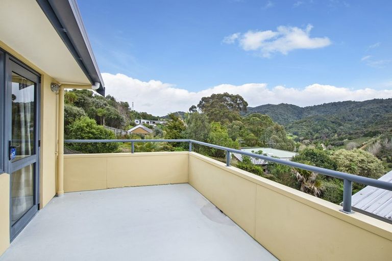Photo of property in 92 Ngahere Drive, Horahora, Whangarei, 0110