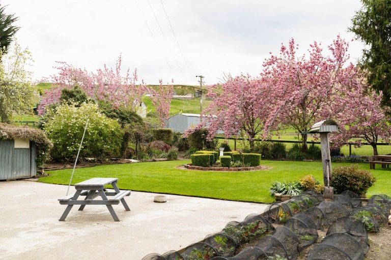 Photo of property in 108 Limeworks Road, Circle Hill, Milton, 9291