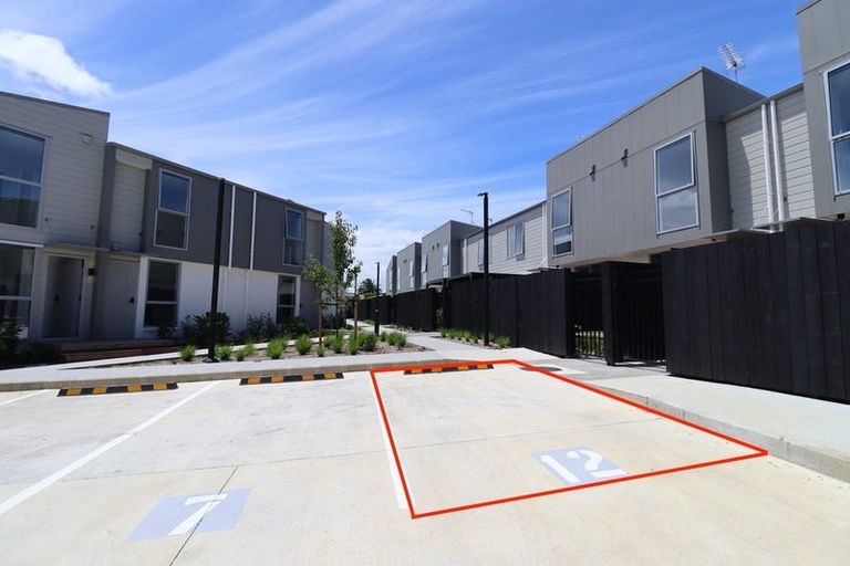 Photo of property in 12/25 Tranent Road, Mangere, Auckland, 2022