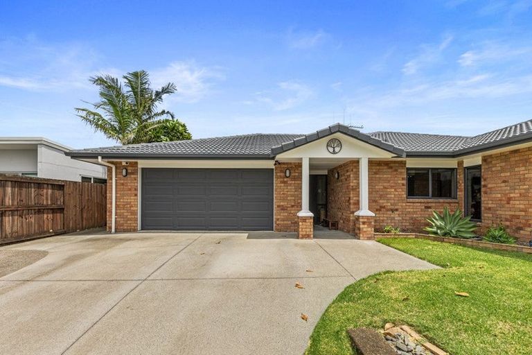 Photo of property in 22 Nautilus Drive, Papamoa Beach, Papamoa, 3118